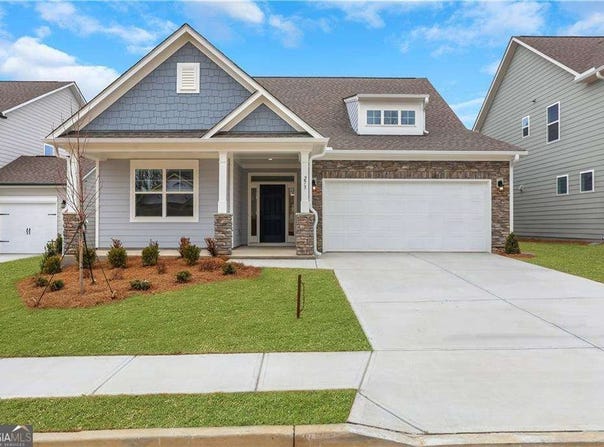 137 Coffee, Hoschton, GA 30548