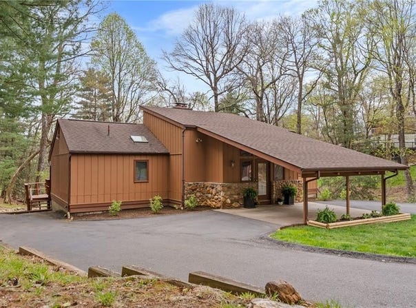 971 Ridge Road, Glade Valley, NC 28627