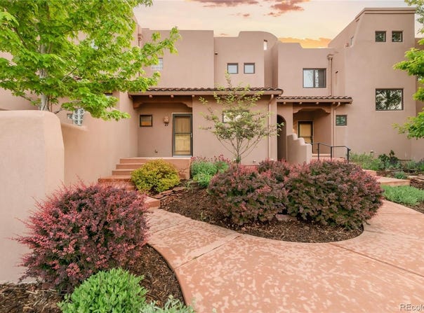 27 Crystal Park Road, Manitou Springs, CO 80829