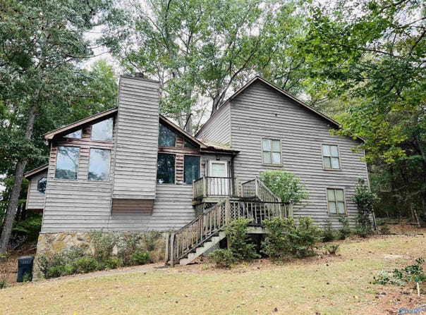 345 Stinson Street, Centre, AL 35960