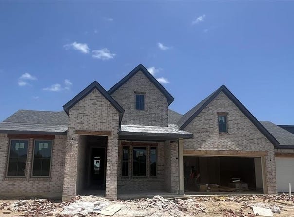 5017 Royal Arch Drive, Bryan, TX 77802