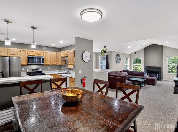 231 Vasser Drive, Piscataway, NJ 08854