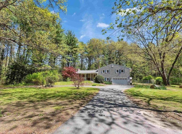 145 Hillcrest Road, Litchfield, NH 03052