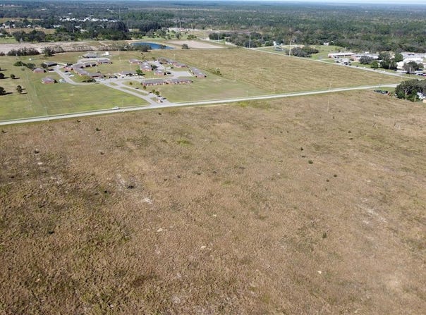 1615 EO DOUGLAS AVENUE, SEBRING, FL 33870