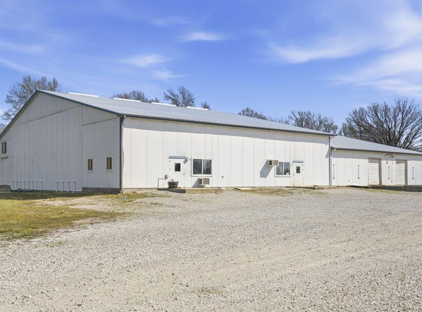 306 SE Highway Aa, Clinton, MO 64735