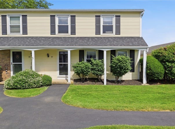 97 Springwood Drive, Webster, NY 14580