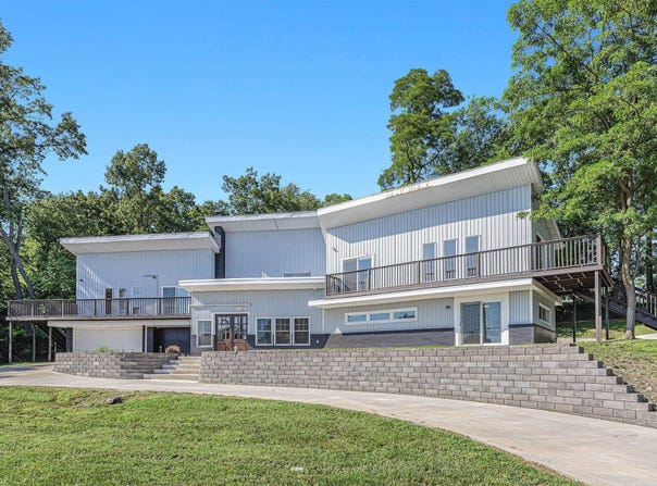 10559 Jefferson Boulevard, Osceola, IN 46561