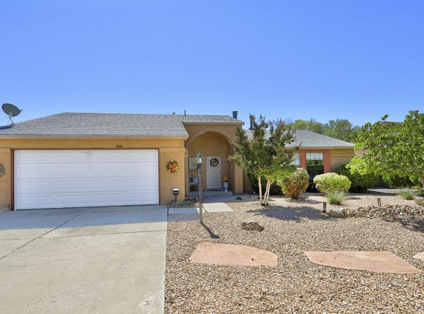 6516 Quail Run Road NE, Rio Rancho, NM 87144