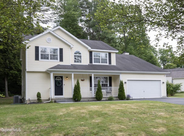 22 Santee Drive, Wilton, NY 12831