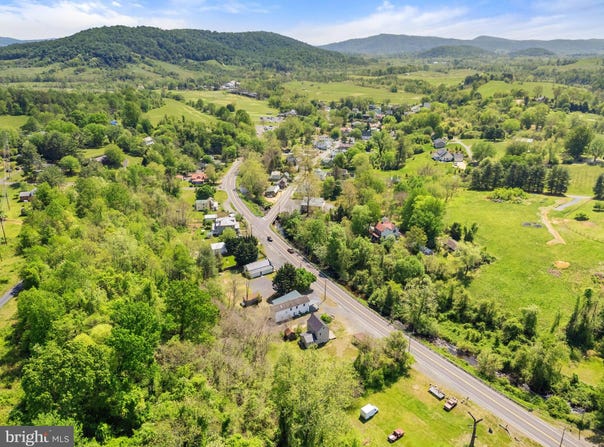 11947 LEE HIGHWAY, SPERRYVILLE, VA 22740