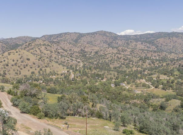 0 Totem Ln, Yokuts Valley, CA 93675