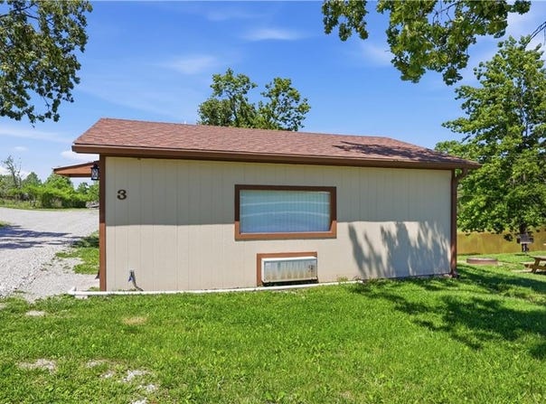 11015 Rt 7 Highway, Clinton, MO 64735