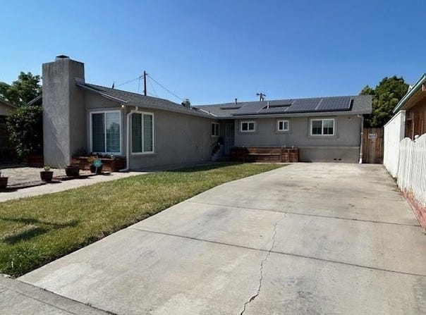 471 Helen AVE, TRACY, CA 95376