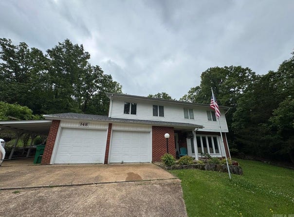 148 W Lakeshore Drive, Cherokee Village, AR 72529