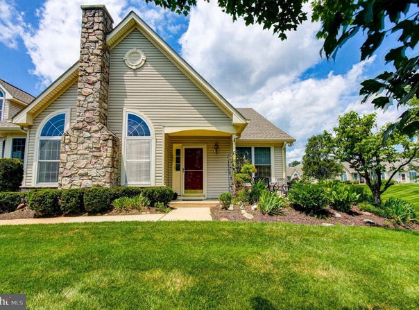 512 POPPY COURT, LANGHORNE, PA 19047