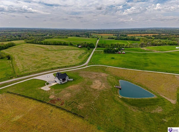 140 Stringtown Road, Bloomfield, KY 40008