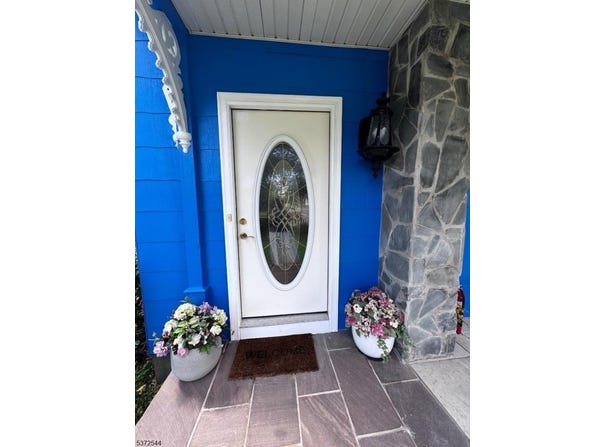 623 Main St, Maurice River Twp., NJ 08327-3003