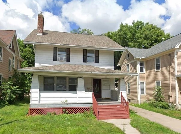 111 S Lucas St, IowaCity, IA 52240