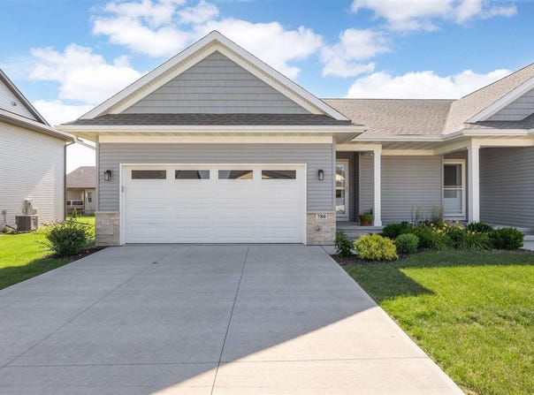 780 Brook Ridge Ave, NorthLiberty, IA 52317