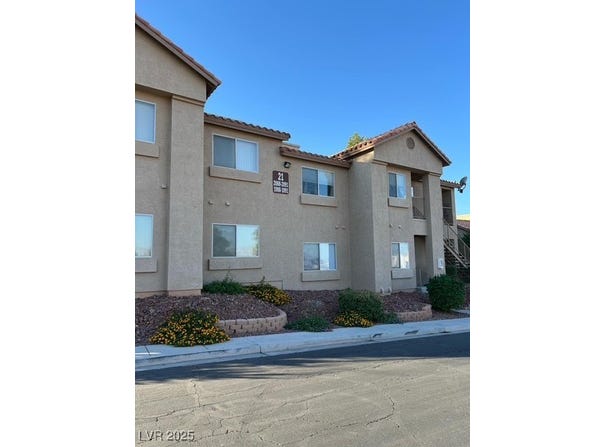 2110 Los Feliz Street, Las Vegas, NV 89156