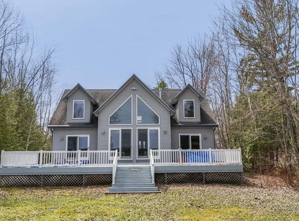 7734 N Shore Court, Grawn, MI 49637
