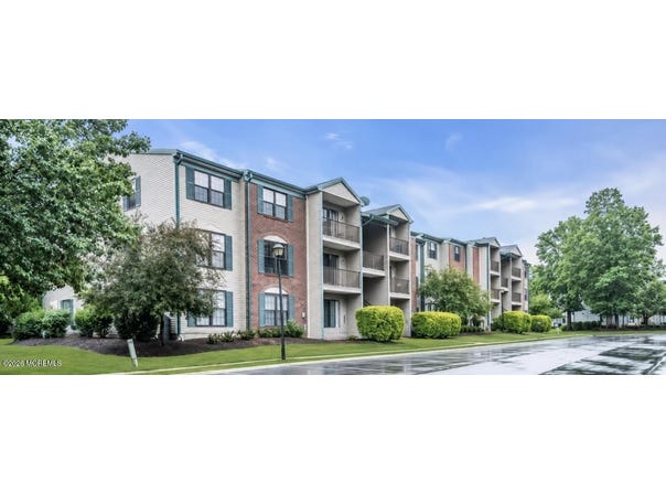 57 Fisher Drive, Franklin Twp, NJ 08823