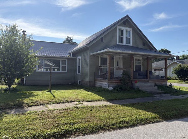 14 S 5th Street, Gosport, IN 47433