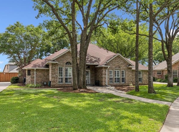 3108 Deerfield Drive, Denton, TX 76208
