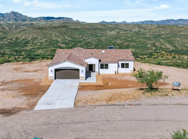 590 Camino Kansas, Rio Rico, AZ 85648