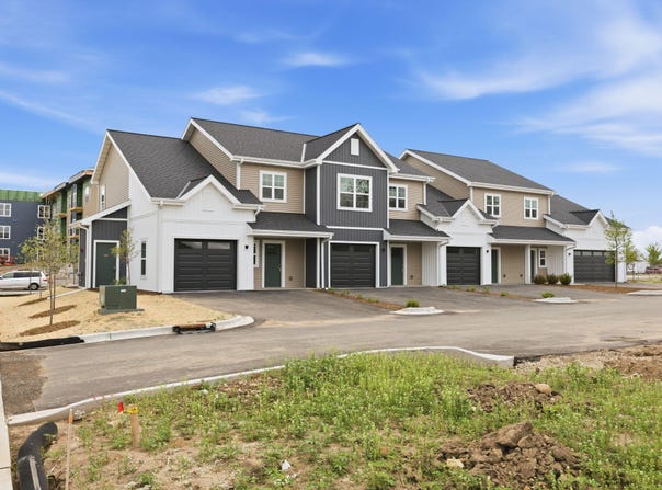 1364 Marigold Dr, Fort Atkinson, WI 53538