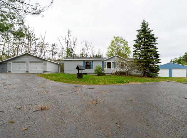 8279 Luce Street, Alanson, MI 49706
