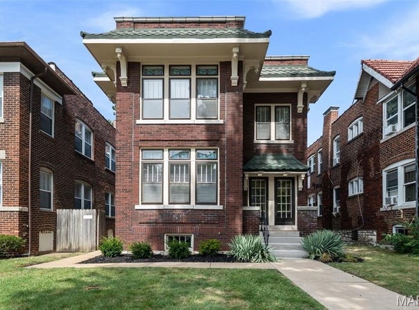 6427 Clayton Road, St Louis, MO 63117