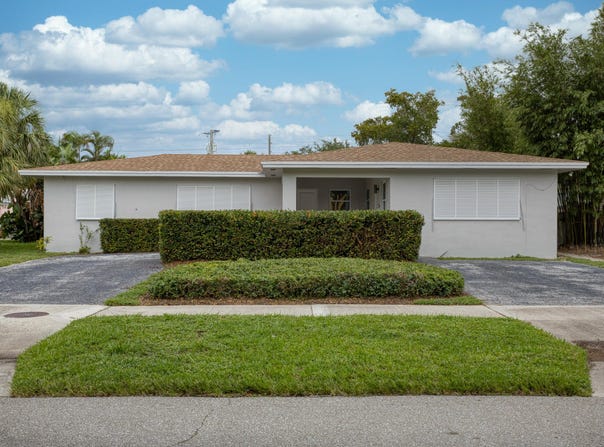522 Eastwind Drive, North Palm Beach, FL 33408