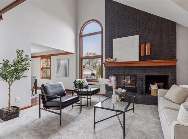 8072 Jocelyn Avenue S, Cottage Grove, MN 55016