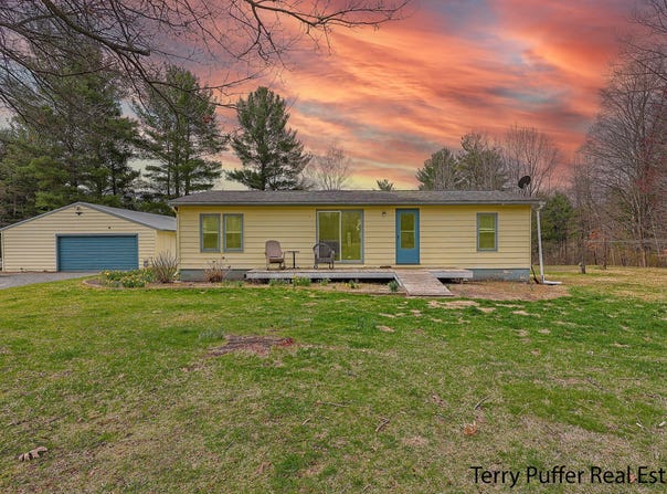 3345 W Madison Road, Hart, MI 49420