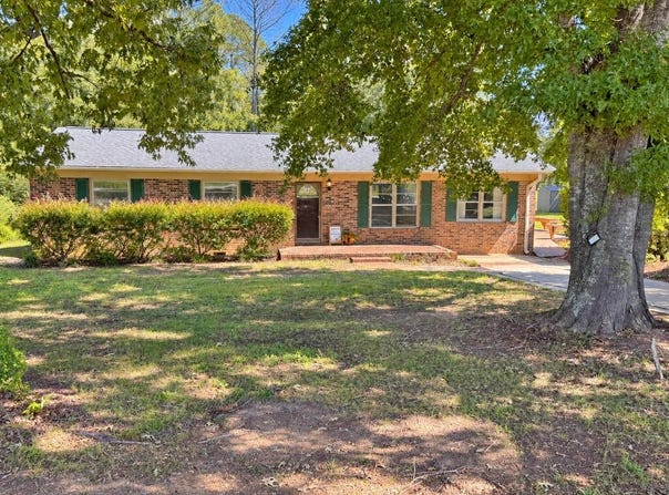 806 Wilson Bridge Rd, Ninety Six, SC 29666