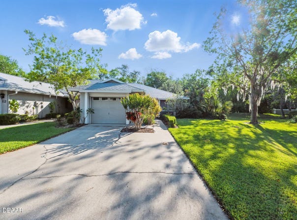 10 lake forest Circle N, Palm Coast, FL 32137
