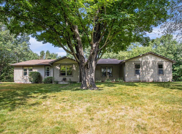 3477 N Peterson Road, Ludington, MI 49431