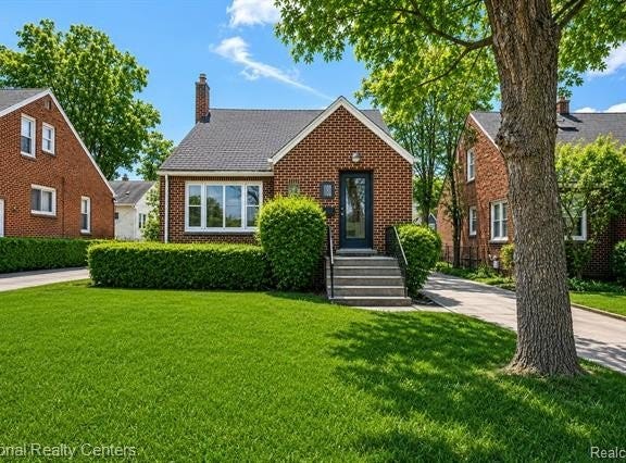 1109 Catalpa Drive, Royal Oak, MI 48067