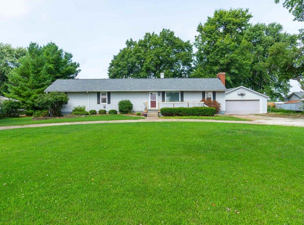 617 N SANTA FE Avenue, Princeville, IL 61559