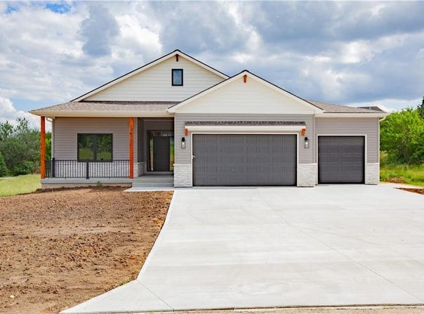 19079 Millstone Terrace, St Joseph, MO 64505