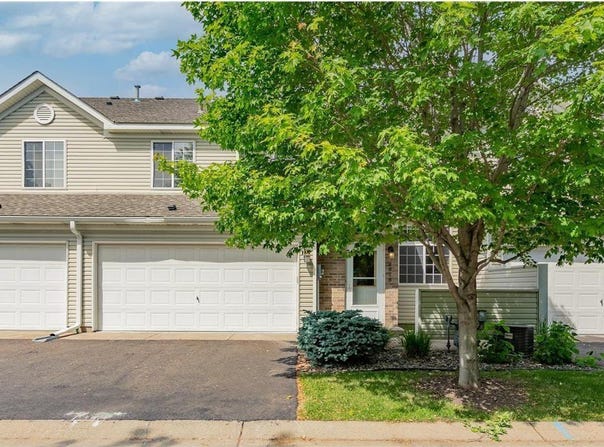 8878 Spring Lane, Woodbury, MN 55125