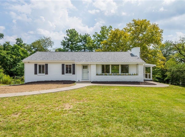 207 Grandview Drive, Peters Twp, PA 15317