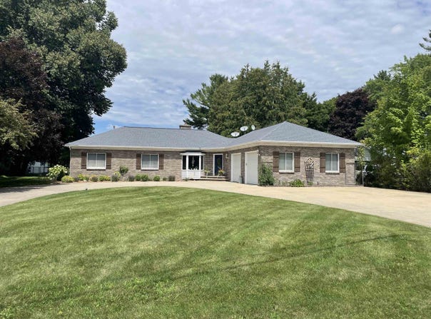 701 Forest, Clare, MI 48617