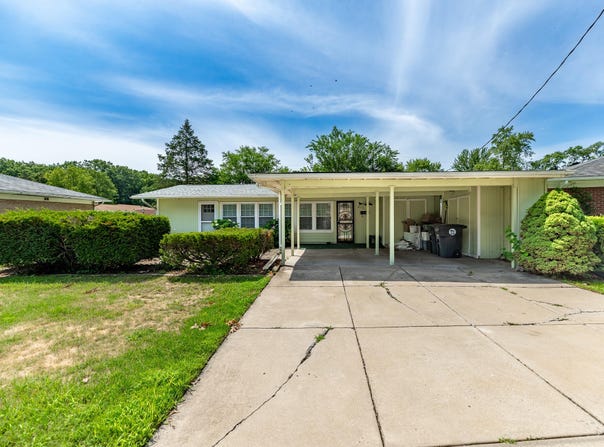 411 N Lake Shore Drive, Hobart, IN 46342