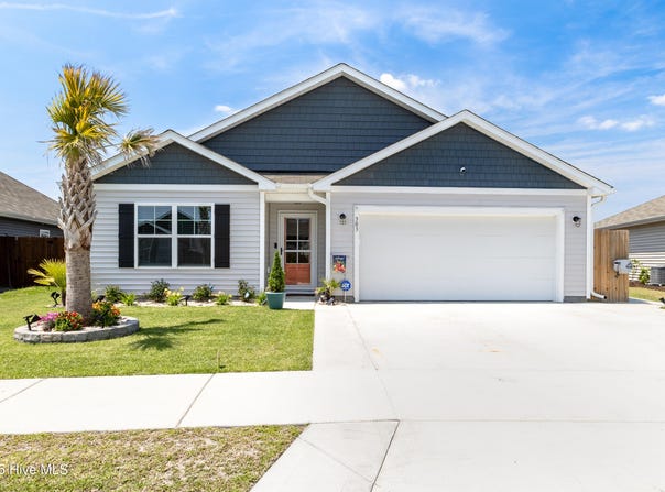 303 Cleat Drive, Surf City, NC 28445