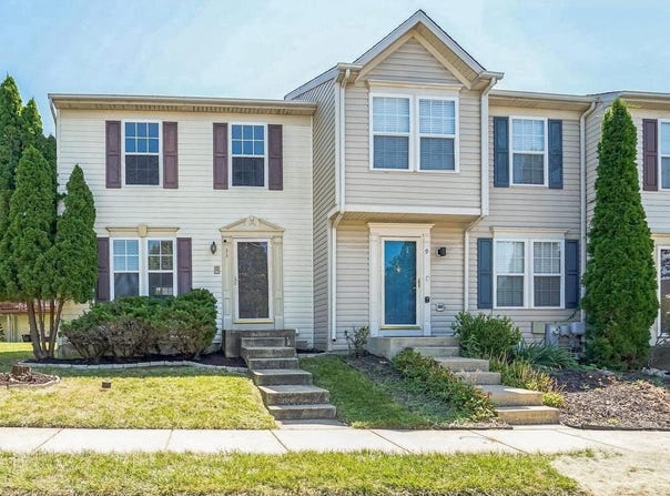 11 GEMSTONE COURT, BALTIMORE, MD 21244