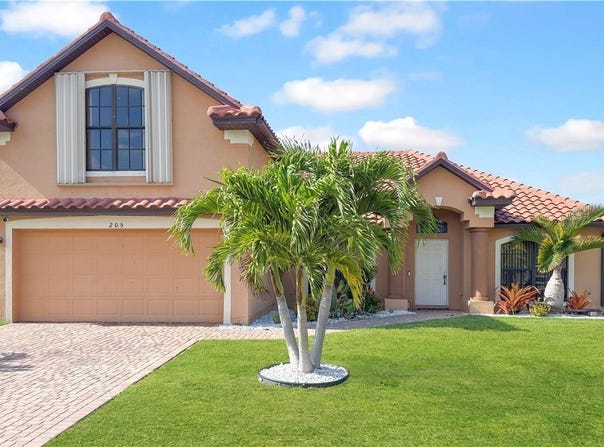 205 SW 42nd Street, Cape Coral, FL 33914