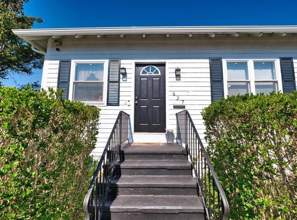 627 King St, Fall River, MA 02724
