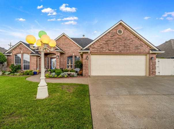 1210 NW Norwick Ave, Lawton, OK 73505